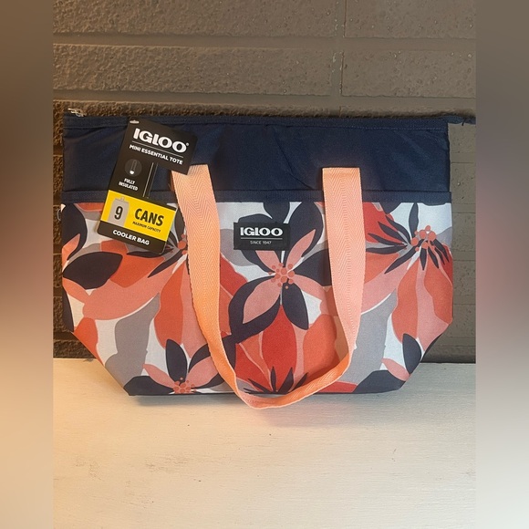 Igloo Other - Igloo Floral Travel Bag - Coral and Navy